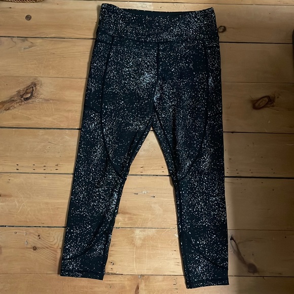 Zyia - Picture 1 of 8